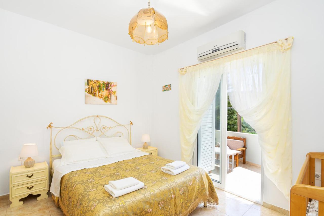 Rosa 'S House Apartment Палекастрон Екстериор снимка